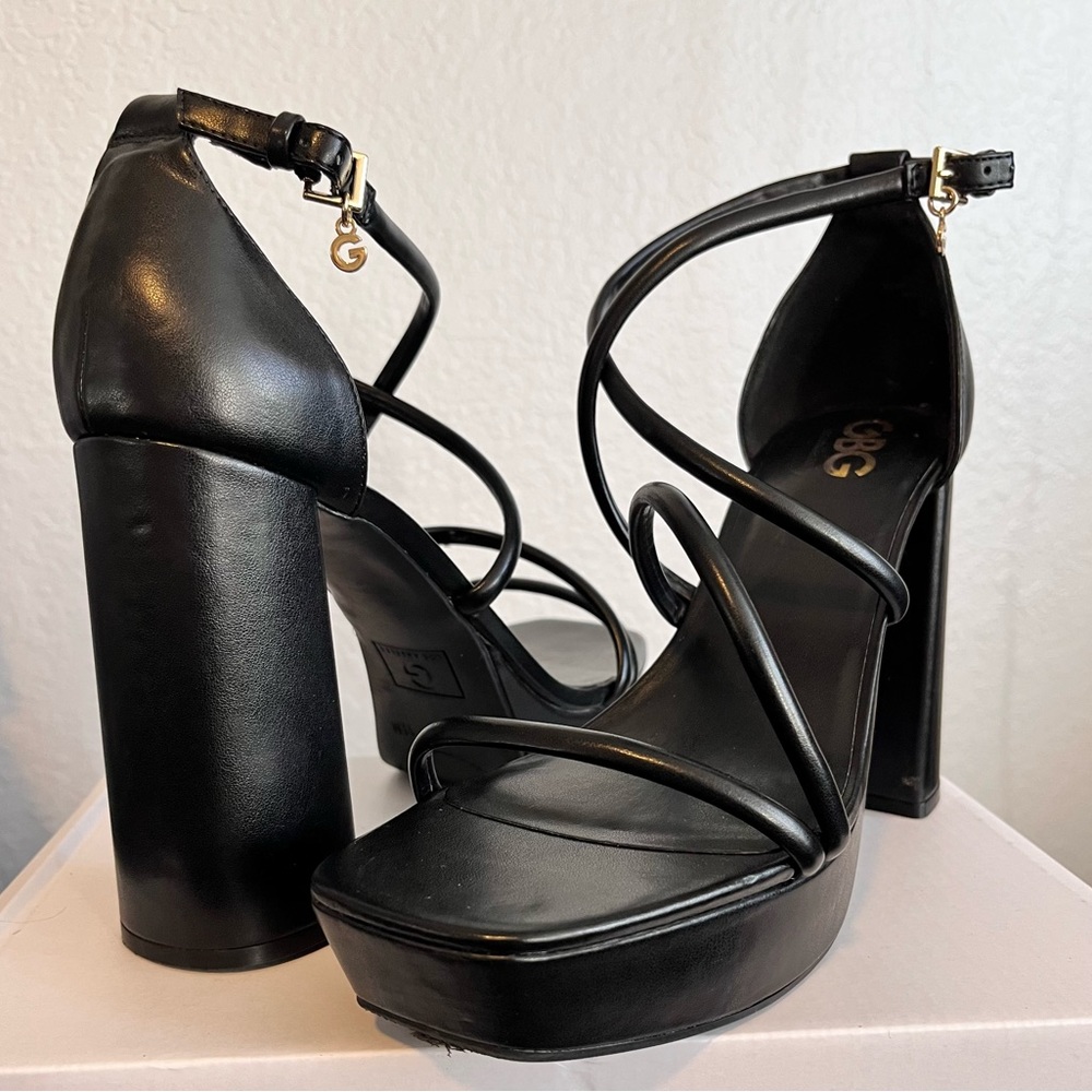 Chunky Black Platform Heels (size 11)